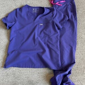 Figs Purple Scrub Set
